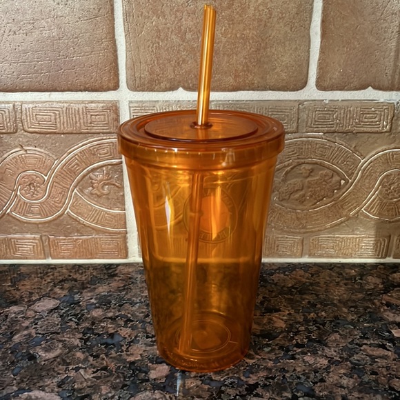 Dave & Busters reusable cold beverage 16 oz cup with straw - Picture 4 of 7